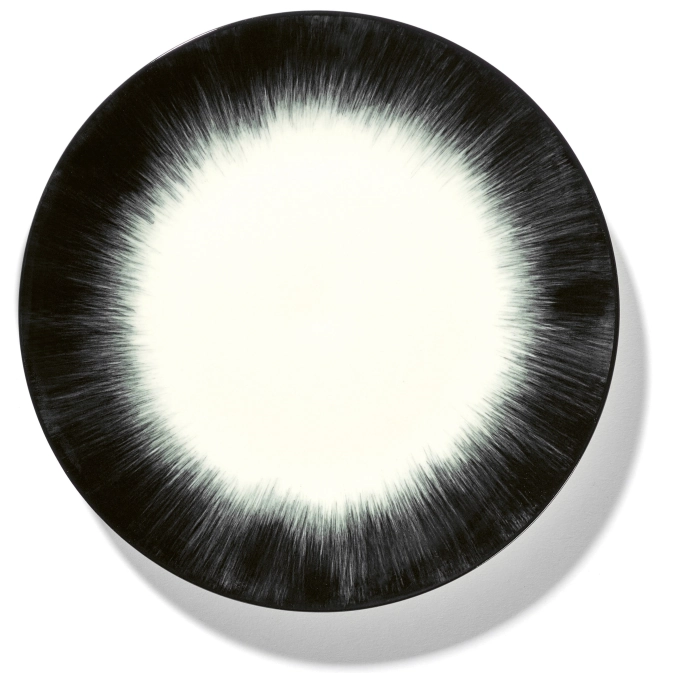 Ann Demeulem. De Teller D17,5 cm Dé Off-White Black Var 4